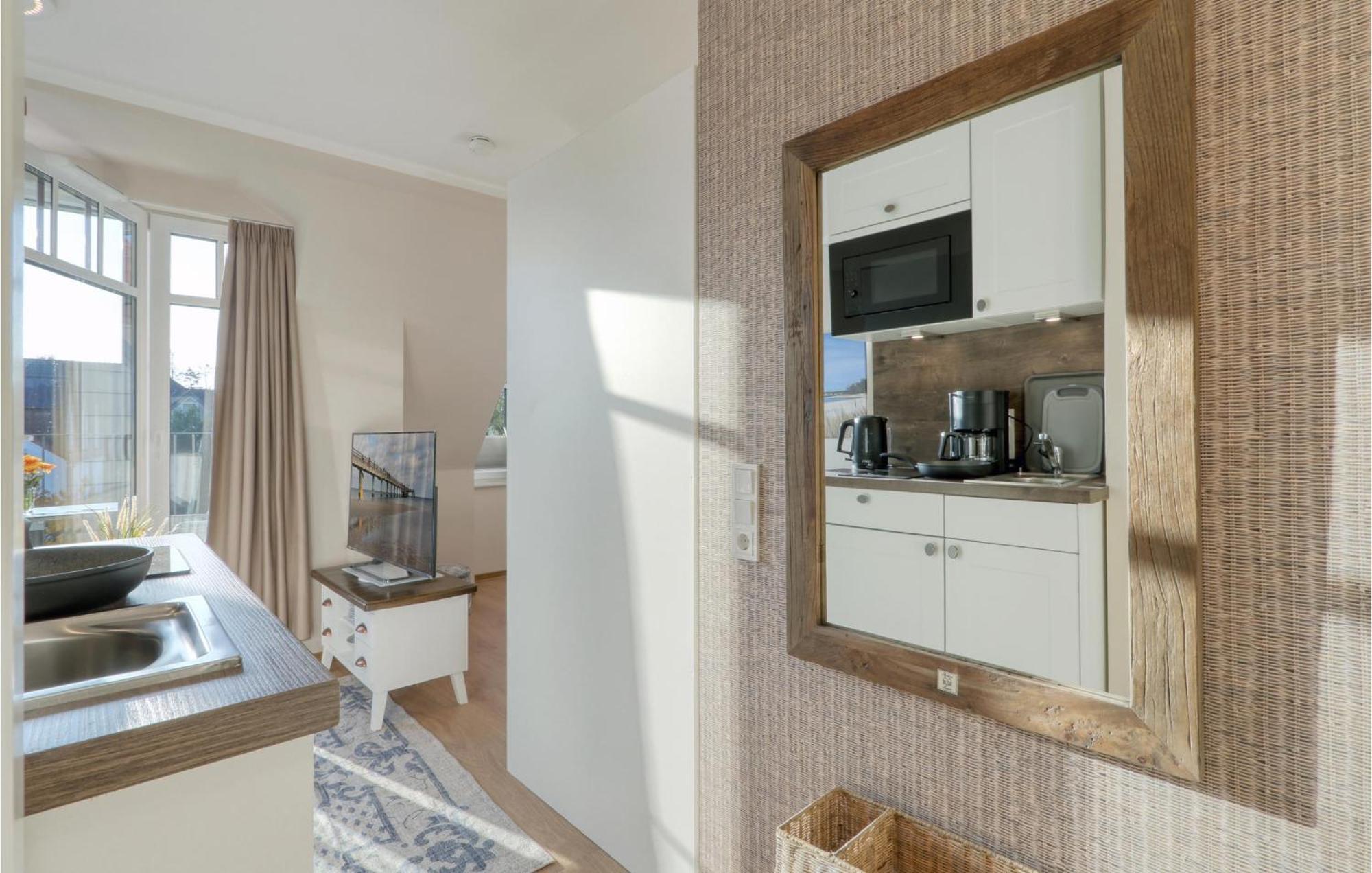 Amazing apartment in Ostseebad Boltenhagen with Sauna&WiFi Buitenkant foto